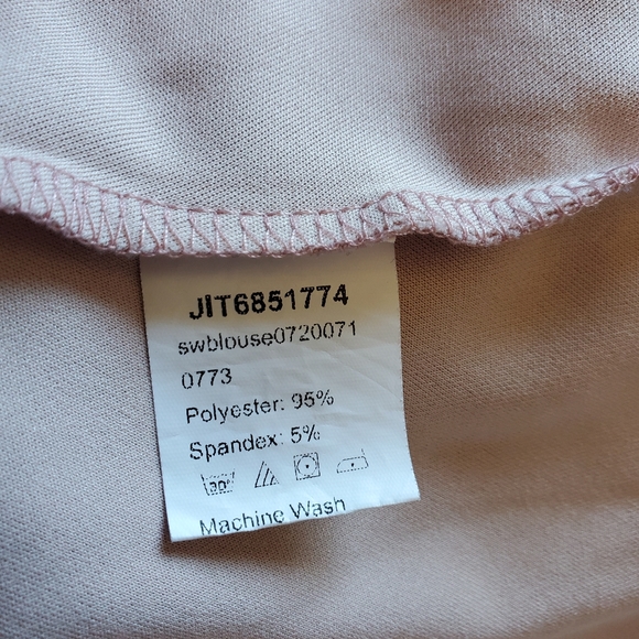 Shein Curve Woman's Size 1XL Long Sleeve V-Neck Blouse. - Picture 7 of 7